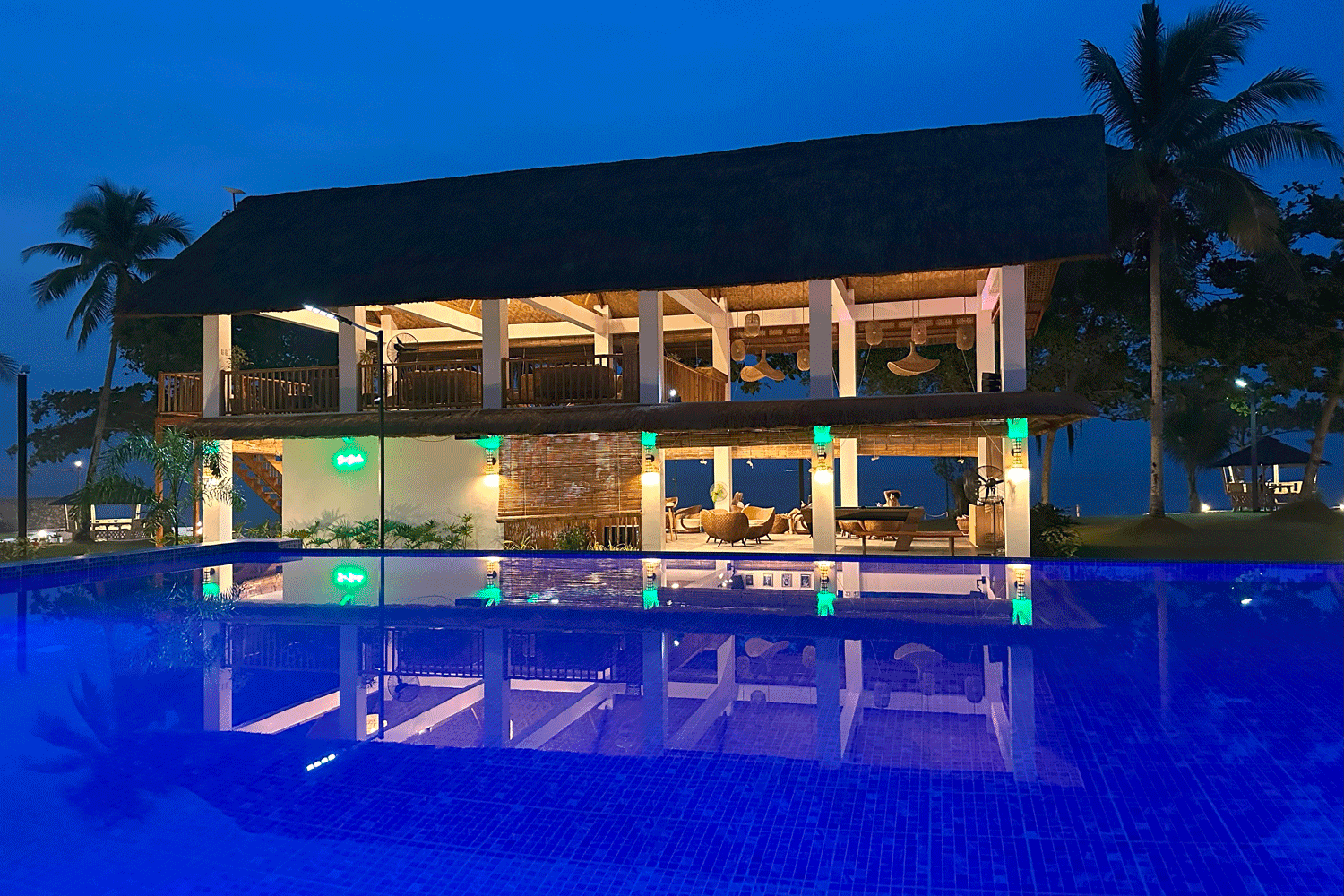 Two-storey bar adjacent to the pool